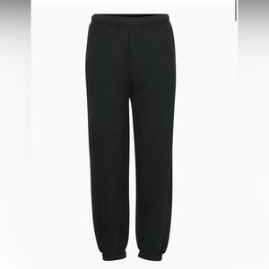 TNA Terry Fleece mega sweatpants short